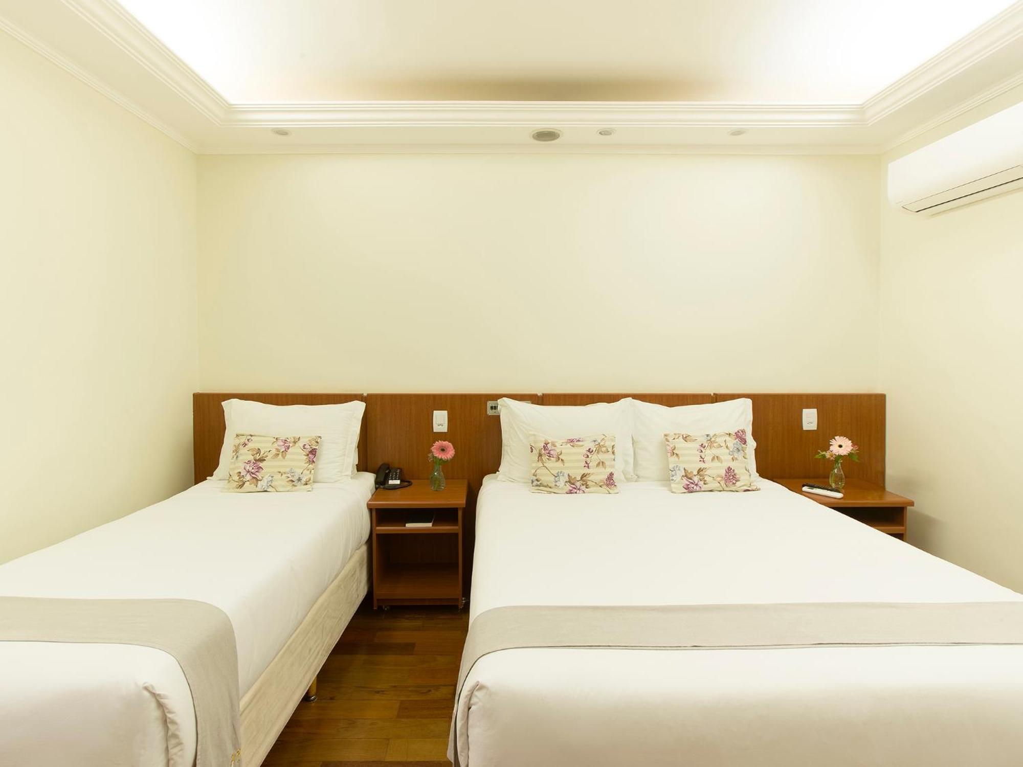 Vinhedo Plaza Hotel ภายนอก รูปภาพ